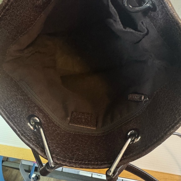 💥AUTHENTIC GUCCI Classic GG Signature Tote - Picture 3 of 16